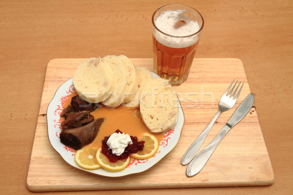 Roastbeef Steak Gemüse Sauce traditionellen Stock foto © jonnysek