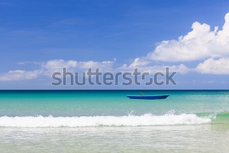 рыбак лодка бирюзовый воды пляж Сток-фото © Juhku