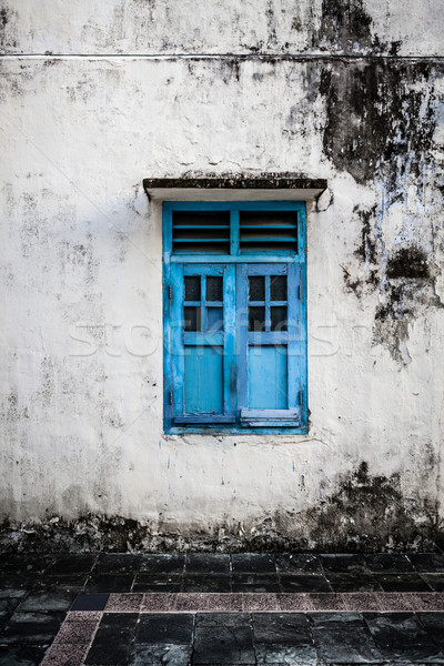 Stockfoto: Blauw · houten · venster · grunge · muur · levendig