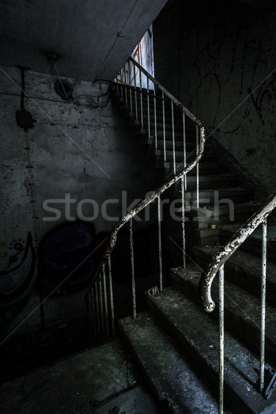 Horror lépcsőház rejtett hátborzongató kéz elhagyatott Stock fotó © Juhku