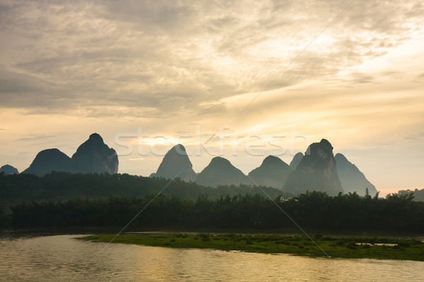 Montagnes rivière Chine sunrise nature paysage Photo stock © Juhku