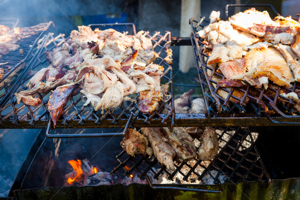 Carne de porco carne grelhado abrir fogo ao ar livre jantar Foto stock © Juhku