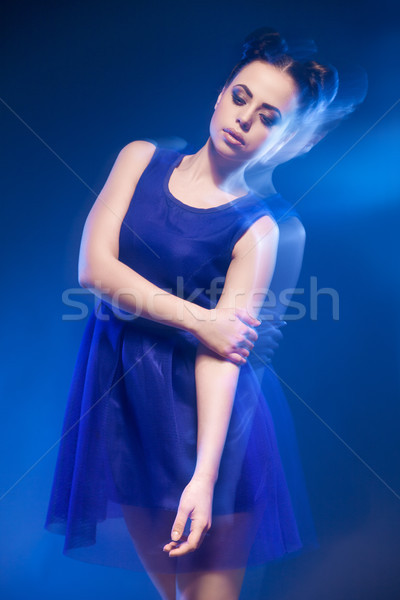 Vrouw Blauw jurk kapsel make portret Stockfoto © julenochek