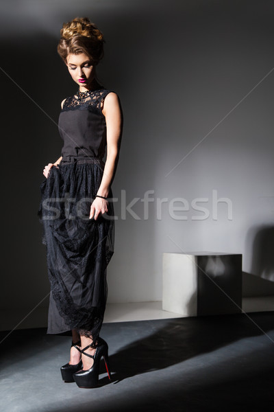 Elegancki pani czarny shot portret piękna Zdjęcia stock © julenochek