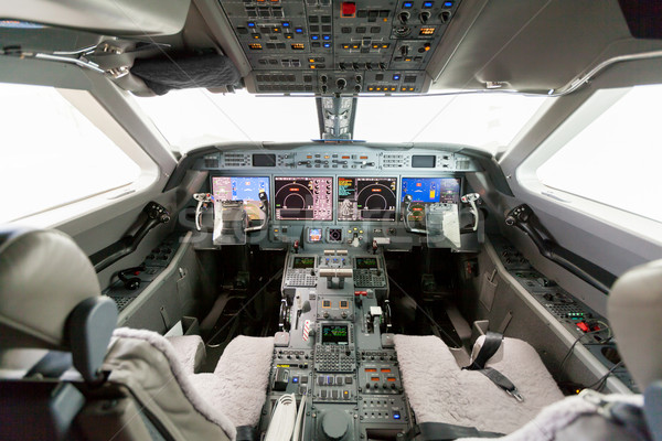 Wewnątrz widoku kabina pilota Błękitne niebo chmury niebo Zdjęcia stock © juniart