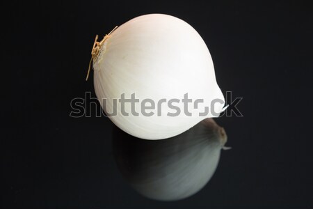 Tres todo frescos crudo blanco cebollas Foto stock © juniart