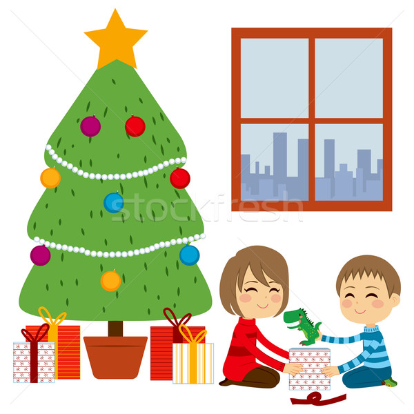ストックフォト: 子供 · 開設 · クリスマス · 贈り物 · 2 · かわいい