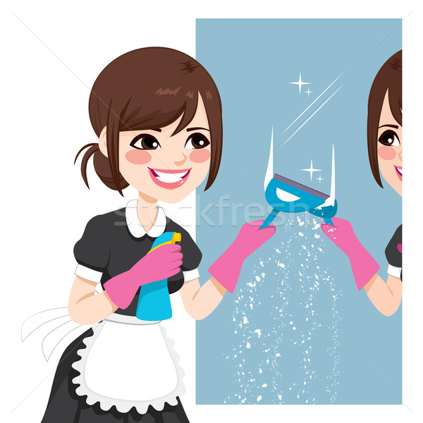 Asiatic servitoare curăţenie oglindă frumos femeie Imagine de stoc © Kakigori