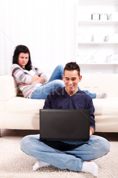 Férfi számítógép függőség boldog férfi laptopot használ Stock fotó © kalozzolak