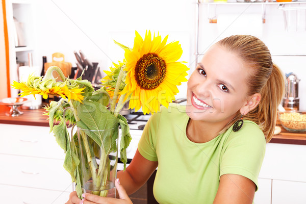 Fille tournesol belle souriant jeune femme [[stock_photo]] © kalozzolak