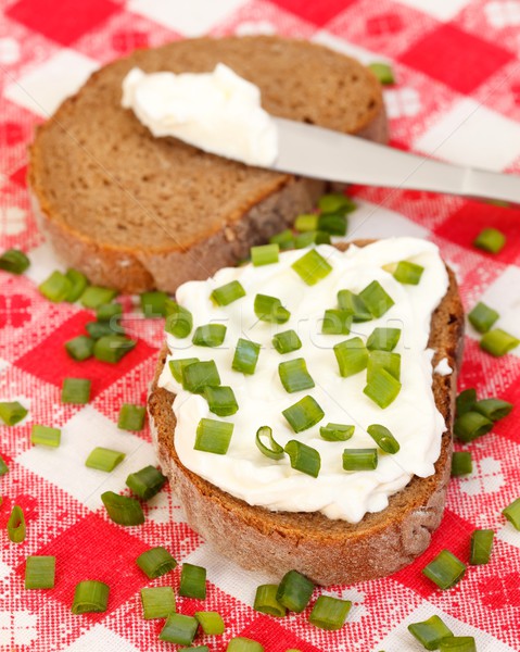 Dietă felie pâine smântână brânză Imagine de stoc © kalozzolak