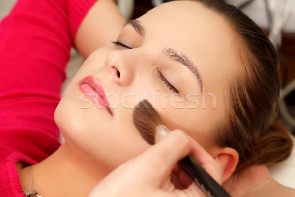 Frau Make-up Pinsel Salon Gesicht Stock foto © kalozzolak