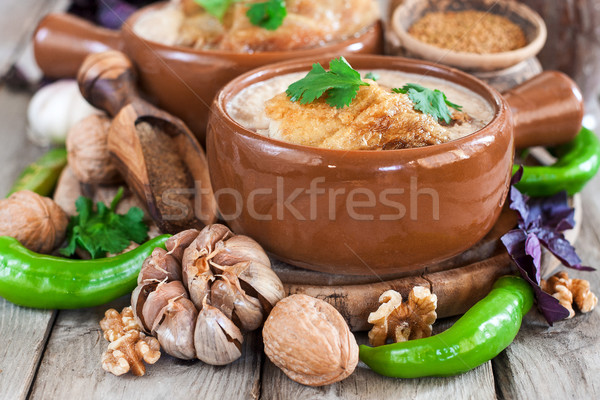 Traditionellen Huhn Nussbaum Soße Kochen Mittagessen Stock foto © Karaidel