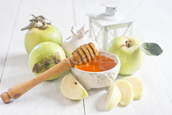 Apple and honey Stock photo © Karaidel