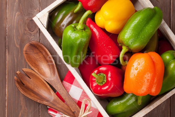 Friss színes paprika doboz fa asztal felső Stock fotó © karandaev