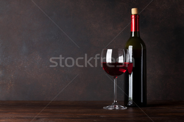 Stockfoto: Rode · wijn · fles · glas · Blackboard · muur · exemplaar · ruimte