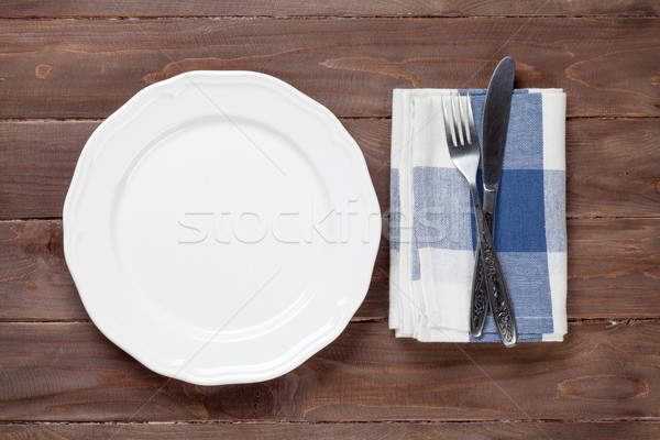 Stock fotó: üres · tányér · ezüst · étkészlet · fa · asztal · felülnézet · copy · space