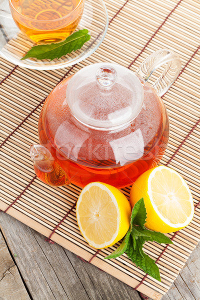 Chá verde limão de mesa de madeira tabela verde Foto stock © karandaev