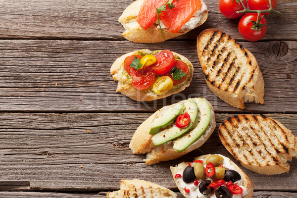 Toast sandwiches avocat tomates saumon olives Photo stock © karandaev