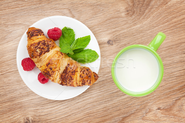 Foto stock: Leite · fresco · croissant · mesa · de · madeira · comida · casa