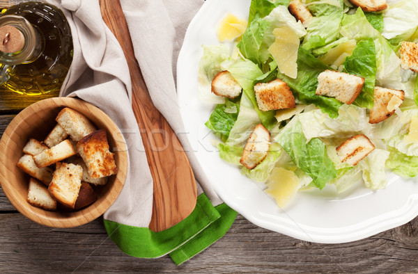 [[stock_photo]]: Fraîches · saine · salade · césar · table · en · bois · haut · vue