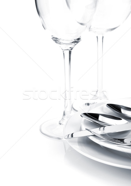 [[stock_photo]]: Argenterie · plaques · verres · à · vin · verre · de · vin · isolé