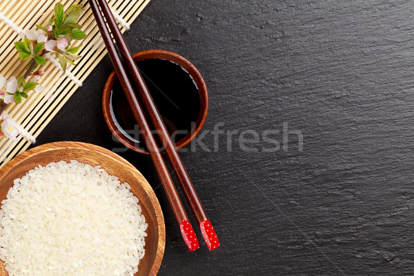 Japans sushi eetstokjes sojasaus kom rijst Stockfoto © karandaev