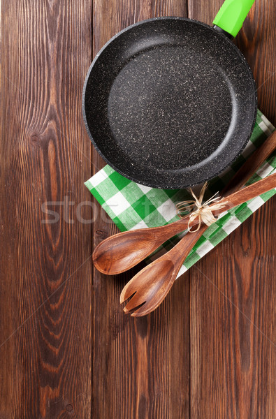 Cozinhar mesa de madeira topo ver cópia espaço Foto stock © karandaev
