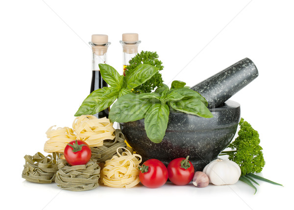 意大利菜 麵食 蕃茄 新鮮 草藥 孤立 商業照片 © karandaev