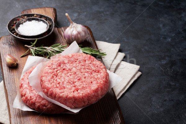 Crudo carne de vacuno carne ingredientes parrilla Foto stock © karandaev