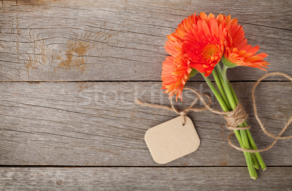 Foto d'archivio: Arancione · fiori · tag · tavolo · in · legno · natura · compleanno