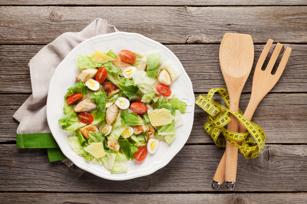 Foto stock: Frescos · saludable · ensalada · mesa · de · madera · superior · vista