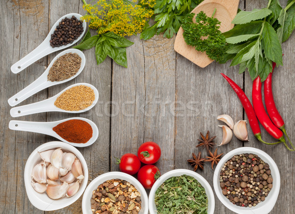Stockfoto: Kleurrijk · kruiden · specerijen · aromatisch · ingrediënten · houten · tafel