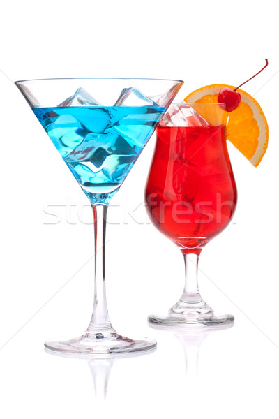 Doua tropical cocktail-uri izolat alb apă Imagine de stoc © karandaev