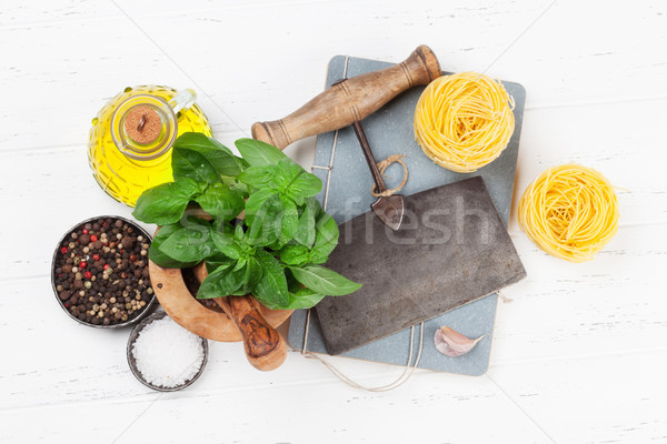 Italienische Küche Pasta Basilikum Olivenöl Gewürze Kochen Stock foto © karandaev