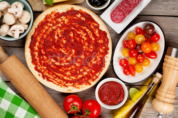 Foto d'archivio: Pizza · cottura · ingredienti · verdura · spezie · alimentare