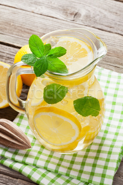 Limonade citron menthe glace jardin table [[stock_photo]] © karandaev