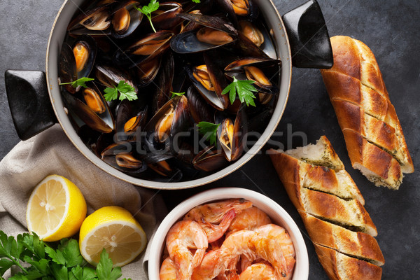 Mussels and shrimps Stock photo © karandaev