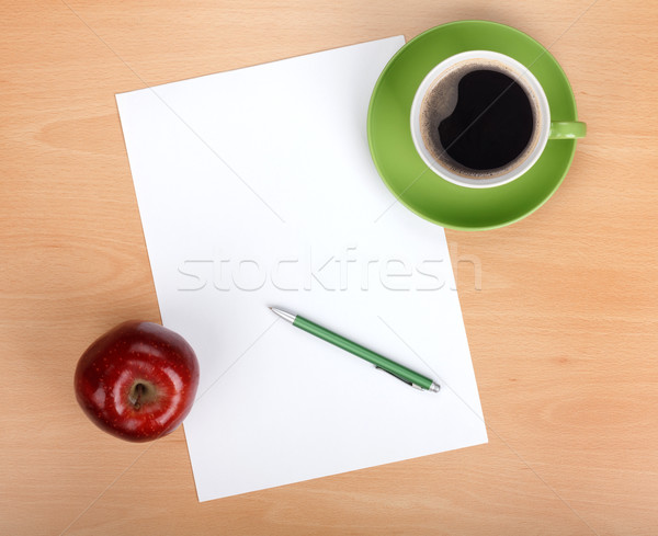 üres papír toll kávéscsésze piros alma fa asztal iroda Stock fotó © karandaev