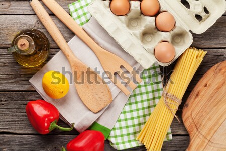 Cozinhar utensílios ingredientes isolado branco ovo Foto stock © karandaev