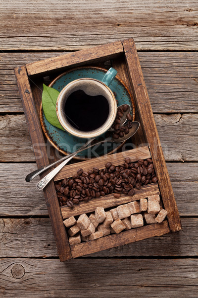 Filiżankę kawy fasola brown sugar górę widoku Zdjęcia stock © karandaev
