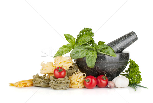 Foto stock: Comida · italiana · pasta · tomates · frescos · hierbas · aislado