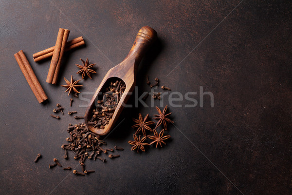 Bor hozzávalók fűszer ánizs fahéj kardámom Stock fotó © karandaev