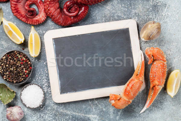 Deniz ürünleri ahtapot istiridye ıstakoz pişirme üst Stok fotoğraf © karandaev
