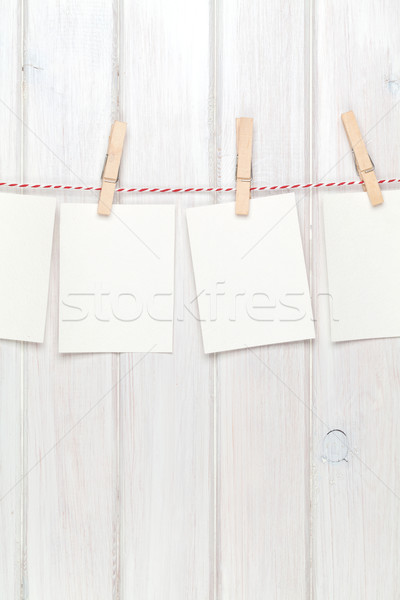 Foto frames opknoping touw witte houten Stockfoto © karandaev