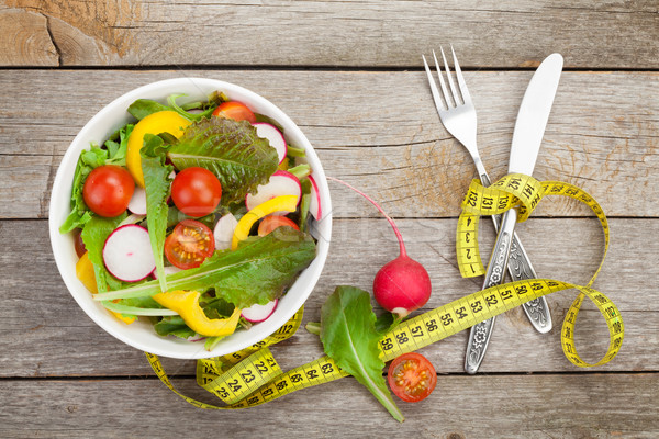 Stock foto: Frischen · gesunden · Salat · Maßband · gesunde · Lebensmittel · Holztisch