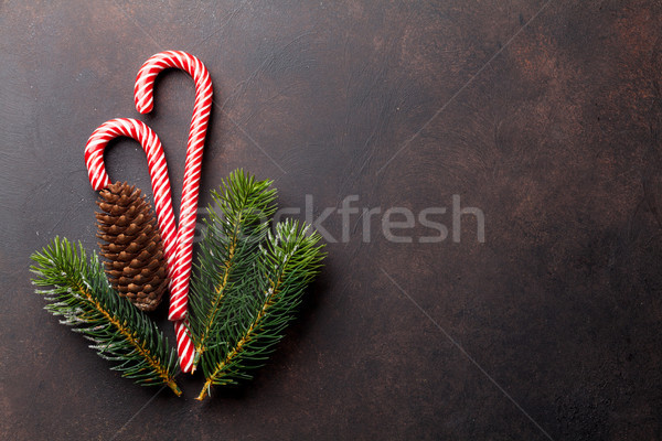 [[stock_photo]]: Noël · bonbons · neige · pierre · table