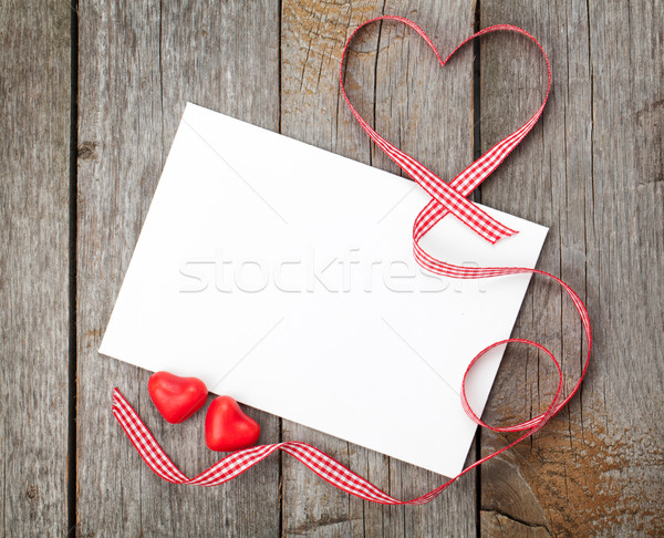 Valentin nap ajándékkártya piros cukorka szívek fából készült Stock fotó © karandaev