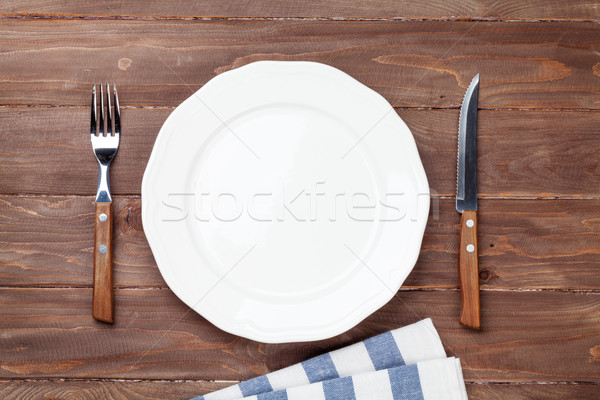 Stock fotó: üres · tányér · ezüst · étkészlet · fa · asztal · felülnézet · copy · space