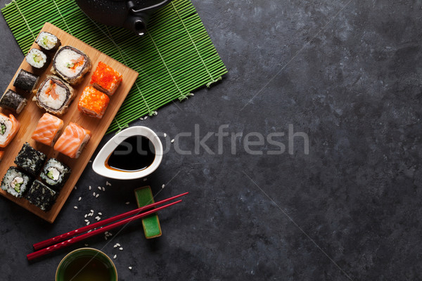 Foto d'archivio: Set · sushi · maki · tè · verde · pietra · tavola